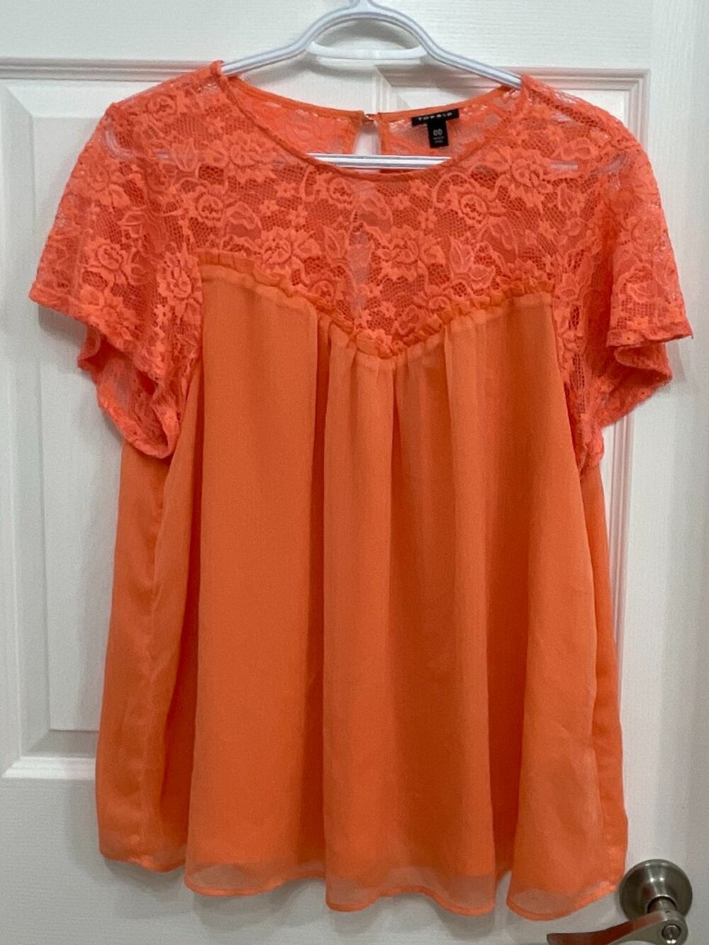 Torrid Lace Yoke Chiffon Blouse Size 00 Medium Large Coral Flutter Sleeve Top
